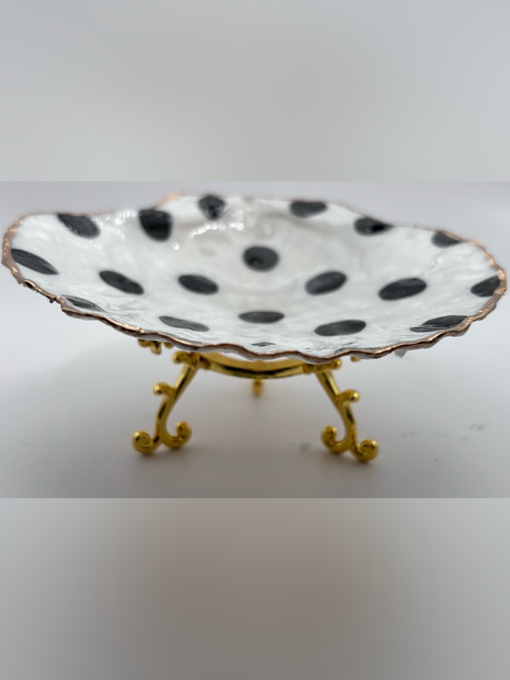 Kate Spade Branded Polka Dot Shell Trinket Dish - Picture 2 of 4